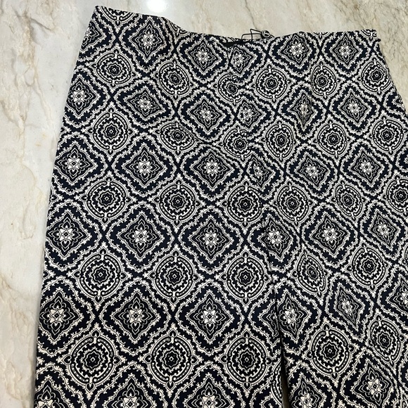 Talbots Classic Ankle Printed Side Zipper Pants! - Picture 2 of 10
